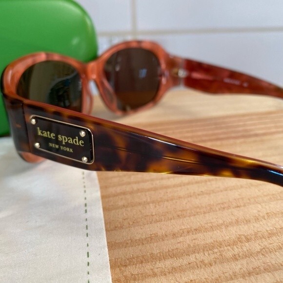 Kate Spade Tortoise Shell Front Pink Backs Sunglasses Made in Italy + Green Case